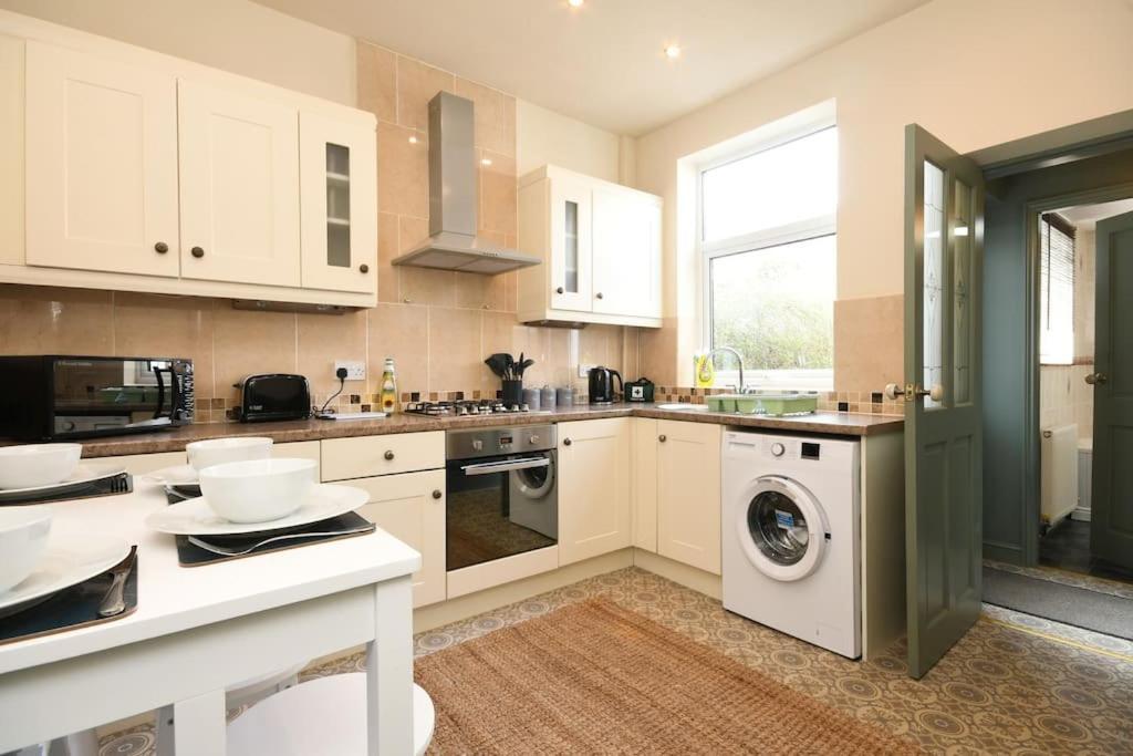 Cottage Style 3 Bedroom House - Close To City Centre & The Peaks 체스터필드 외부 사진