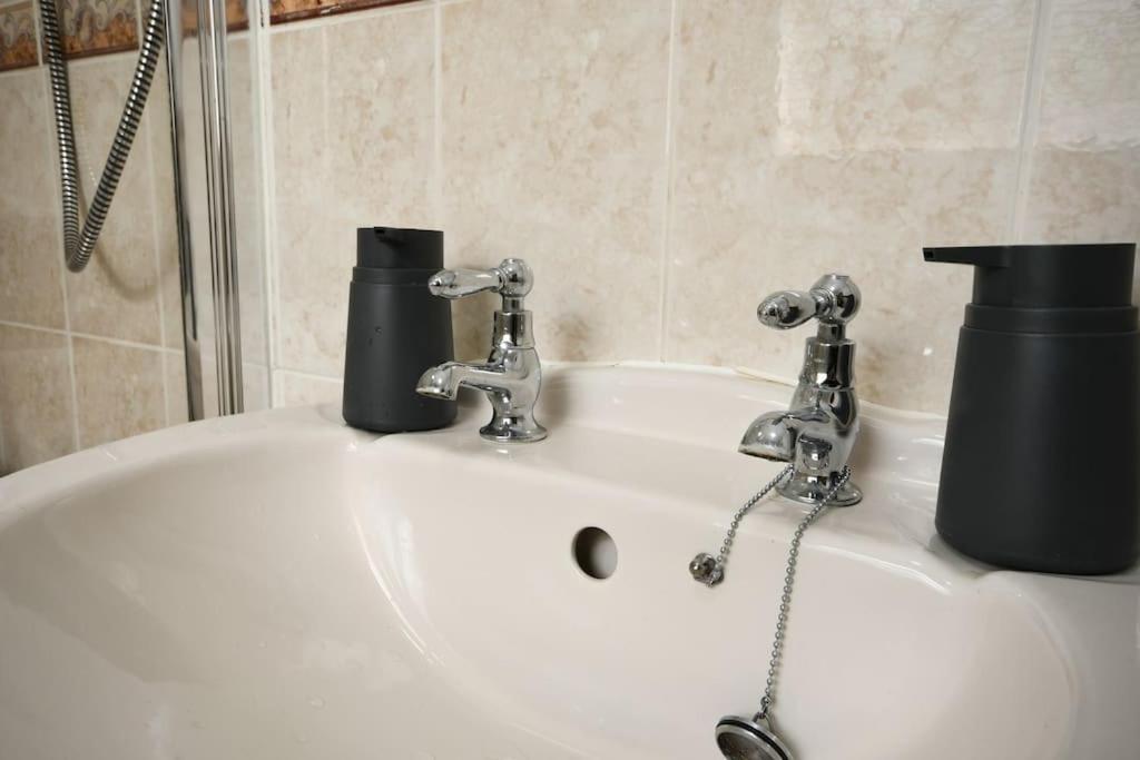 Cottage Style 3 Bedroom House - Close To City Centre & The Peaks 체스터필드 외부 사진